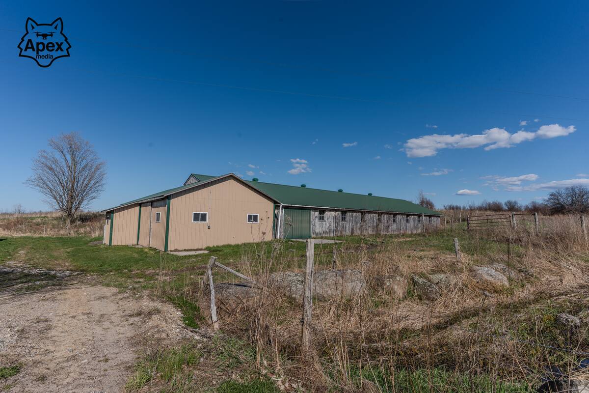 Burke NY listing — exterior 04