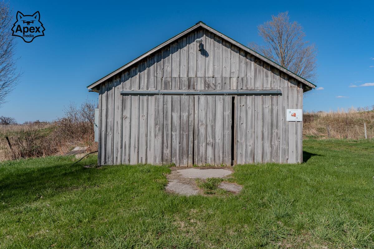 Burke NY listing — exterior 05