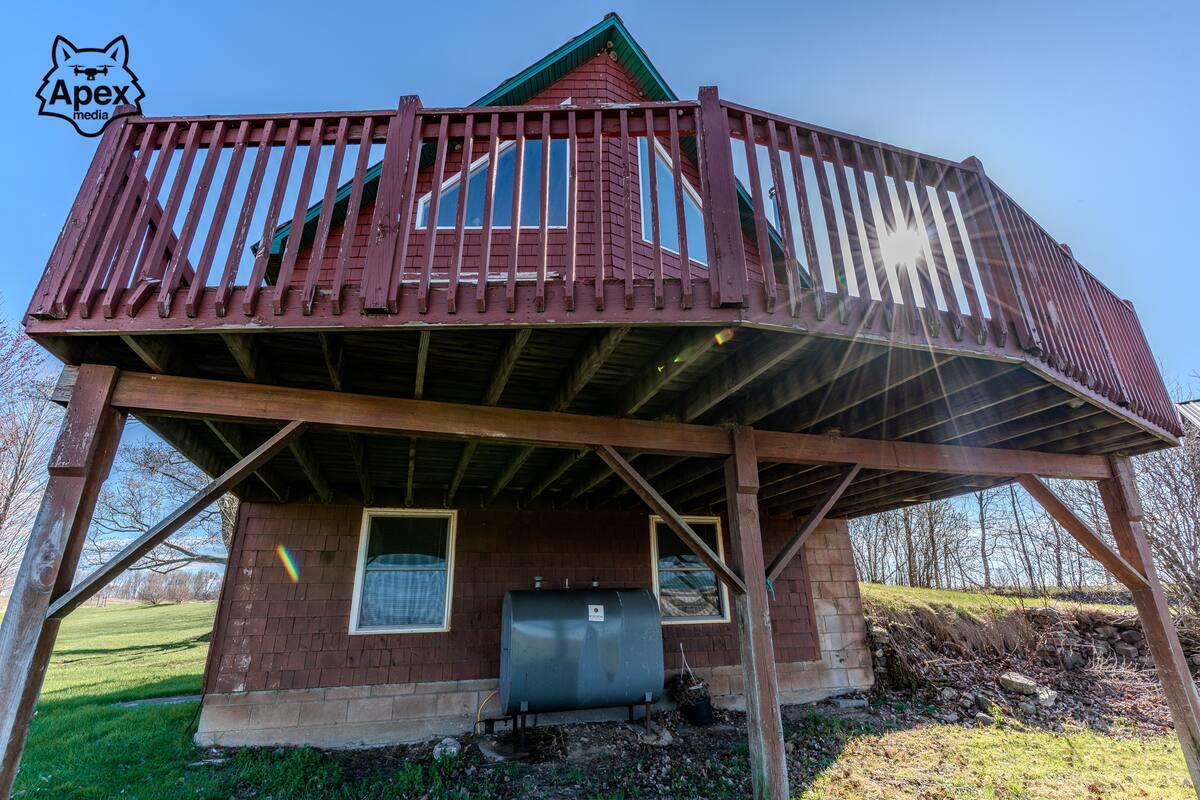 Burke NY listing — exterior 17